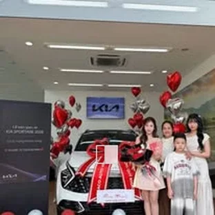 Hình ảnh hoạt động tư vấn xe tại Vĩnh Phúc